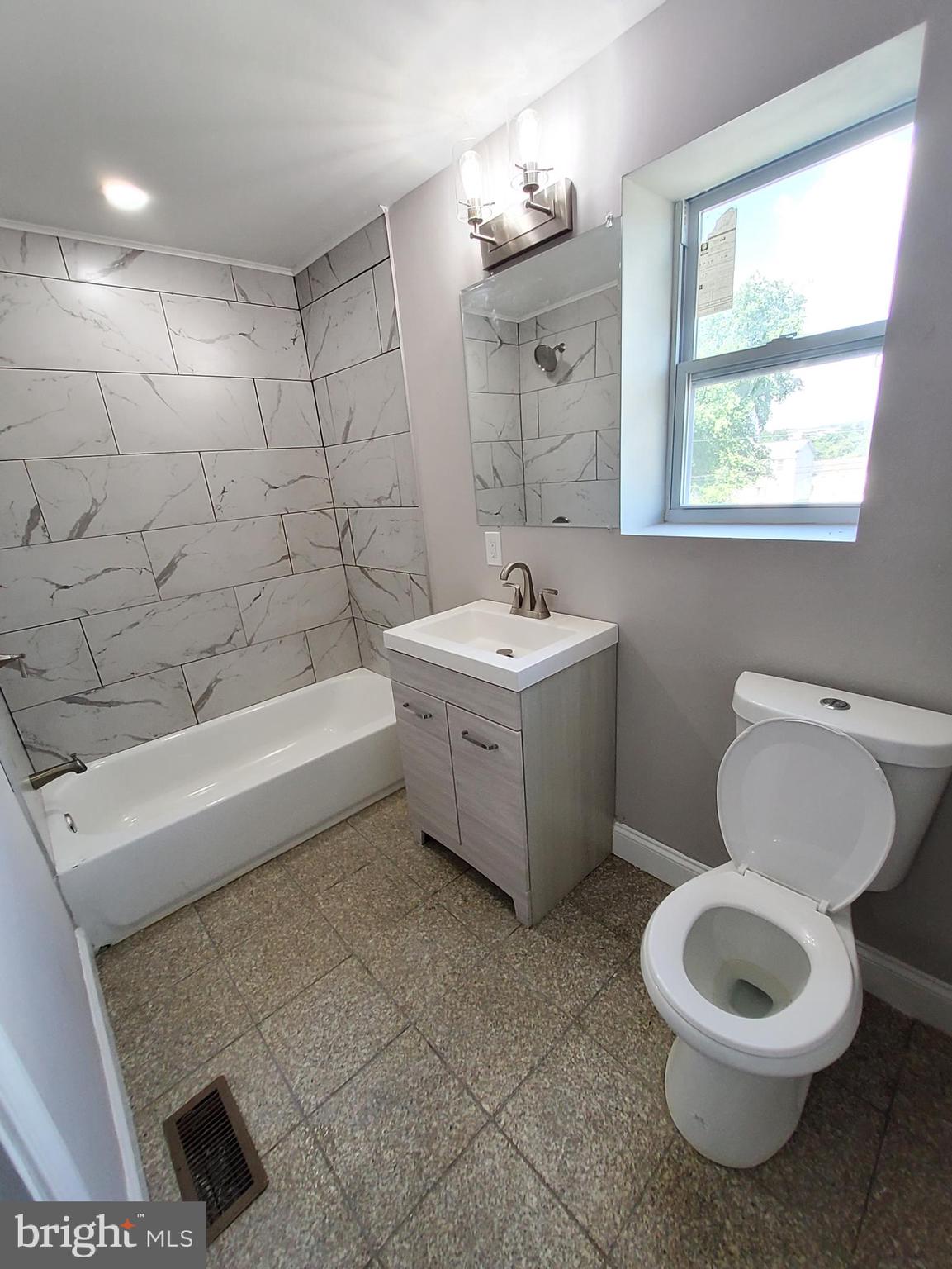 MOUNT WINANS - Residential