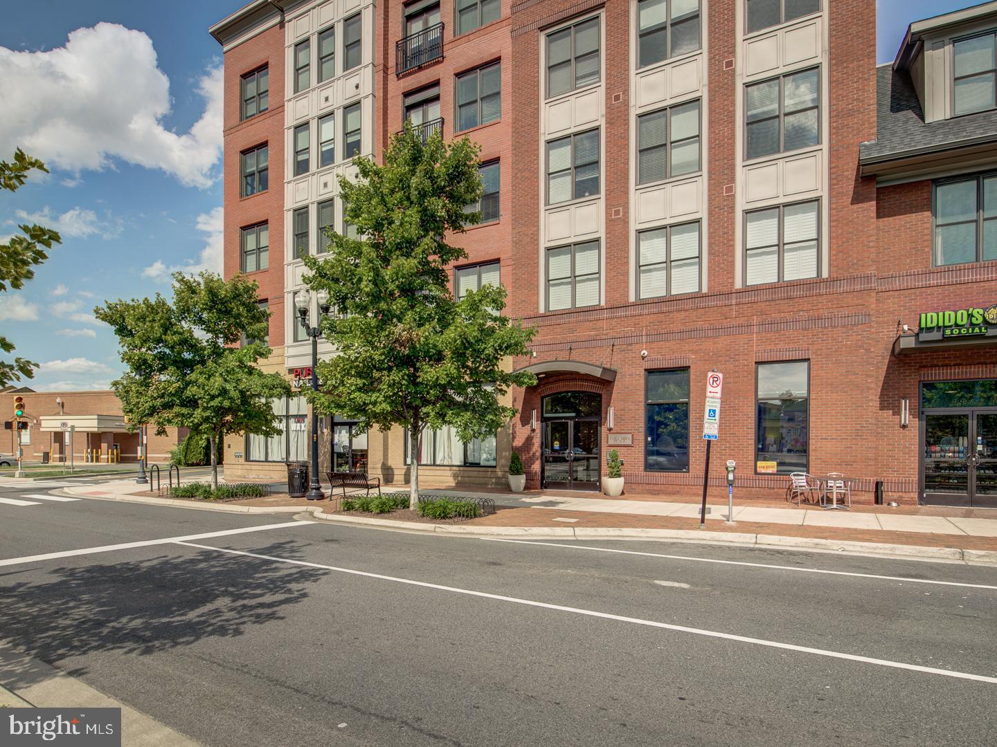 1107 S WALTER REED DRIVE 302