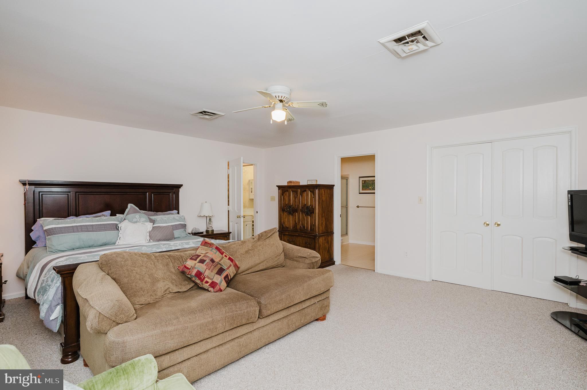 VILLAGE CARRS MILL - Residential