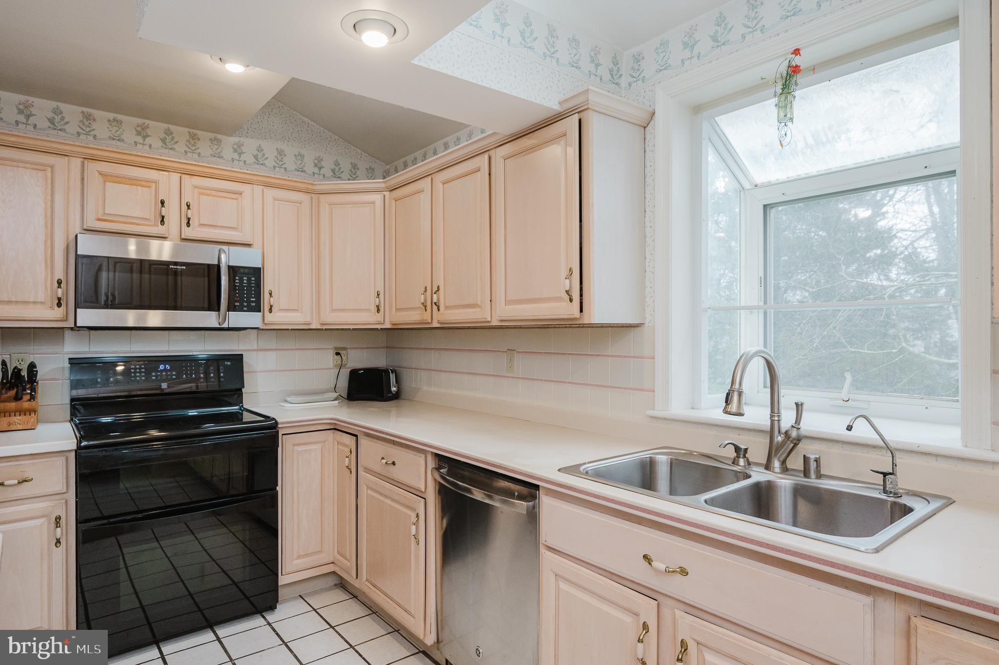 VILLAGE CARRS MILL - Residential