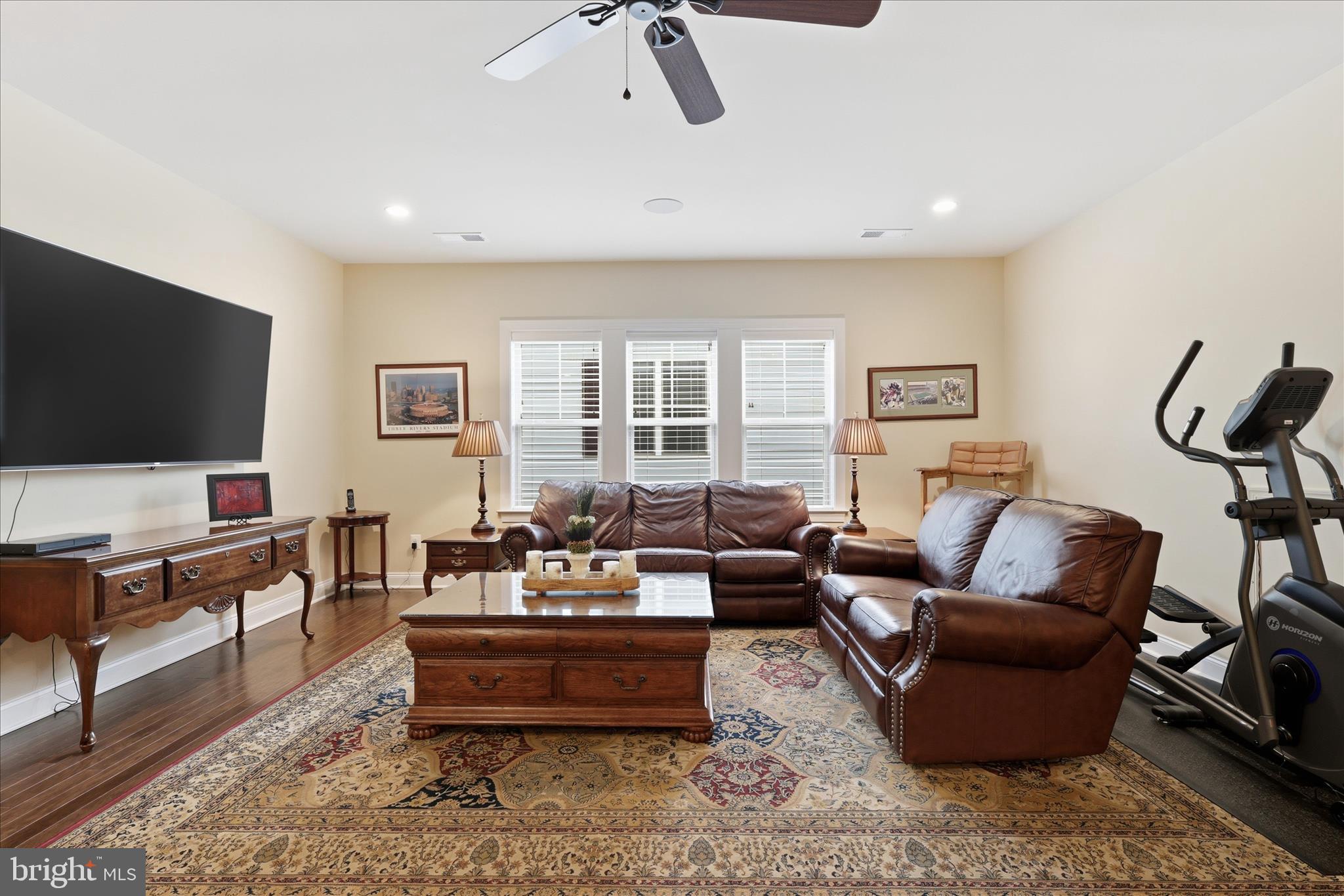 REGENCY AT CREEKSIDE - Residential