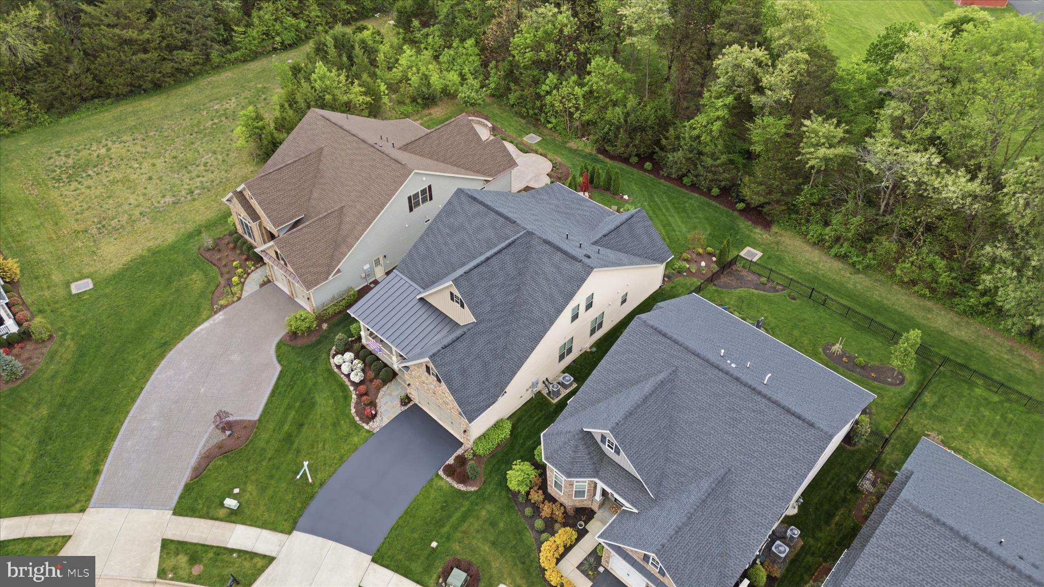 REGENCY AT CREEKSIDE - Residential