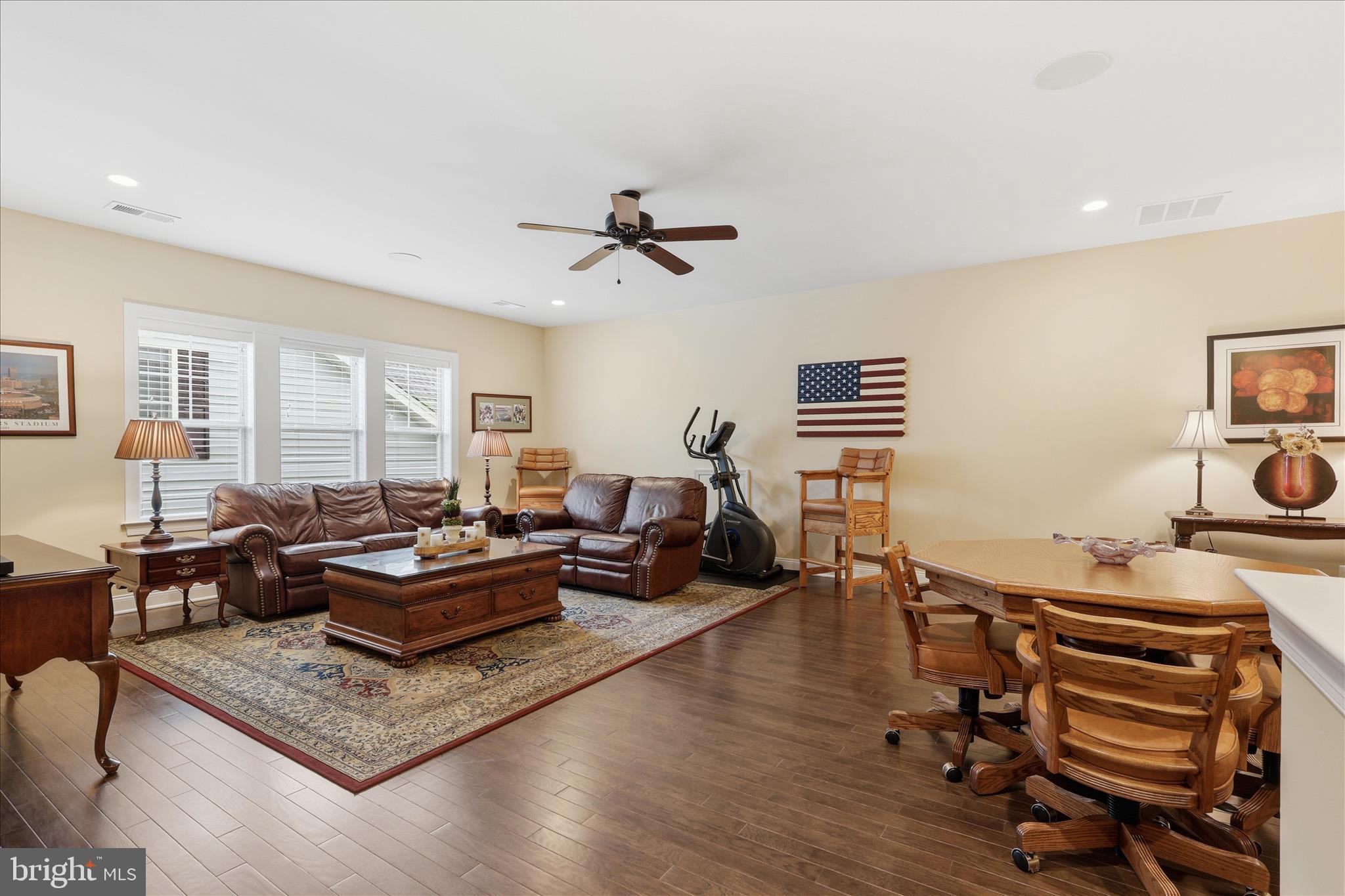 REGENCY AT CREEKSIDE - Residential