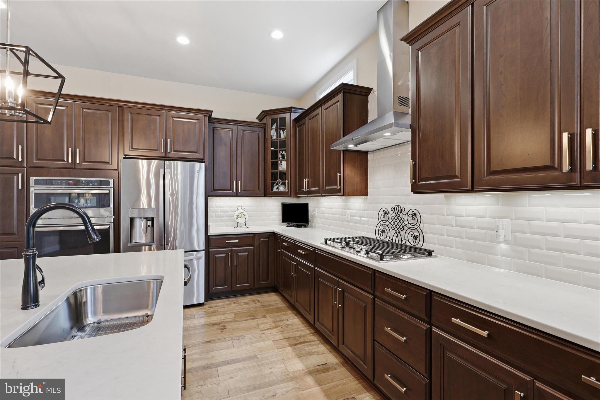 REGENCY AT CREEKSIDE - Residential