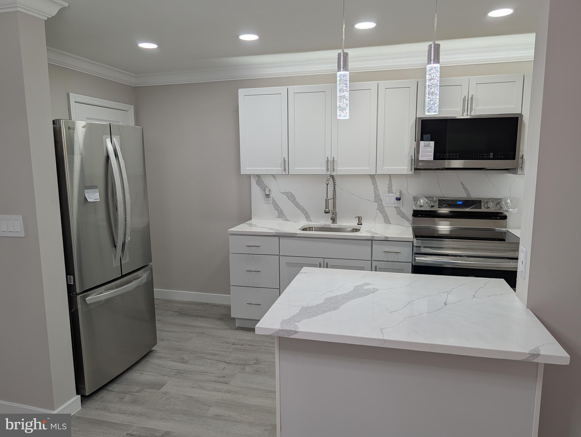 PARKSIDE - Residential