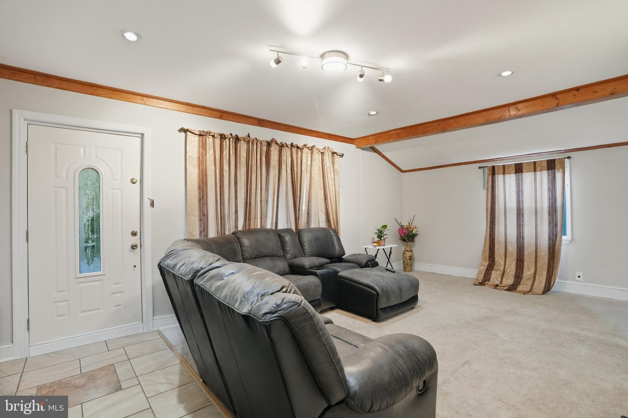 ELKINS PARK - Residential