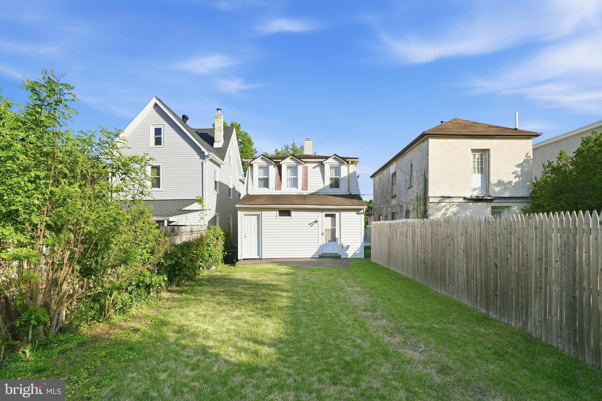 ELKINS PARK - Residential