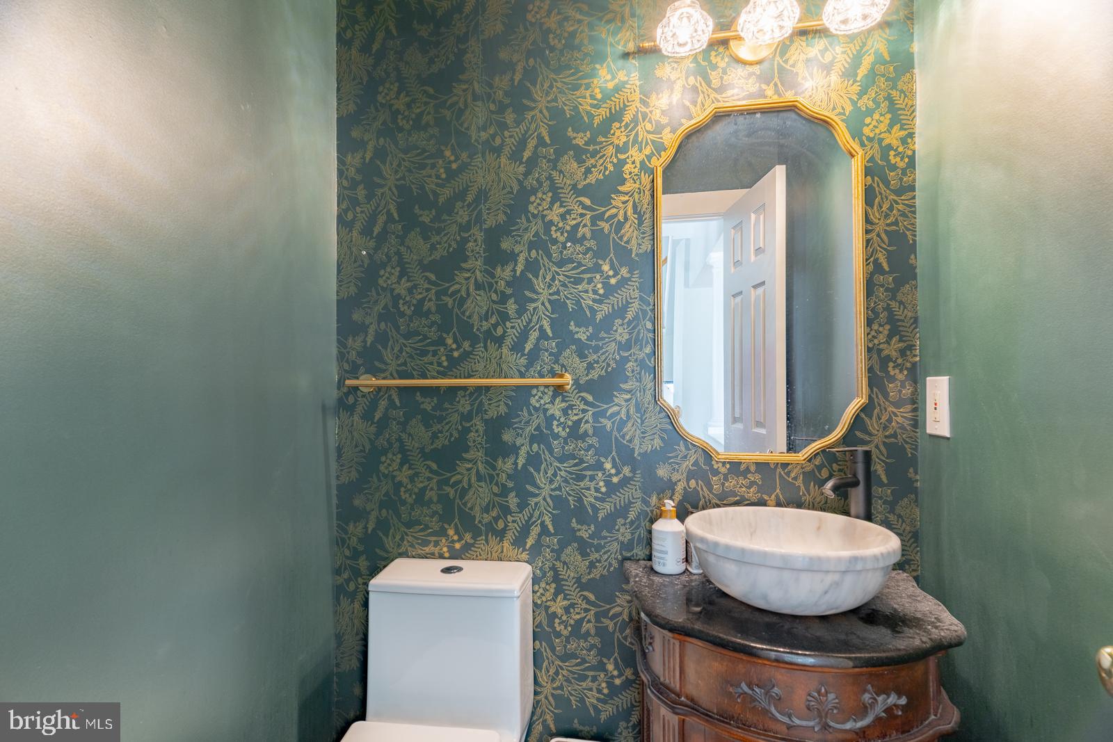 FOX RUN ESTATES - Residential