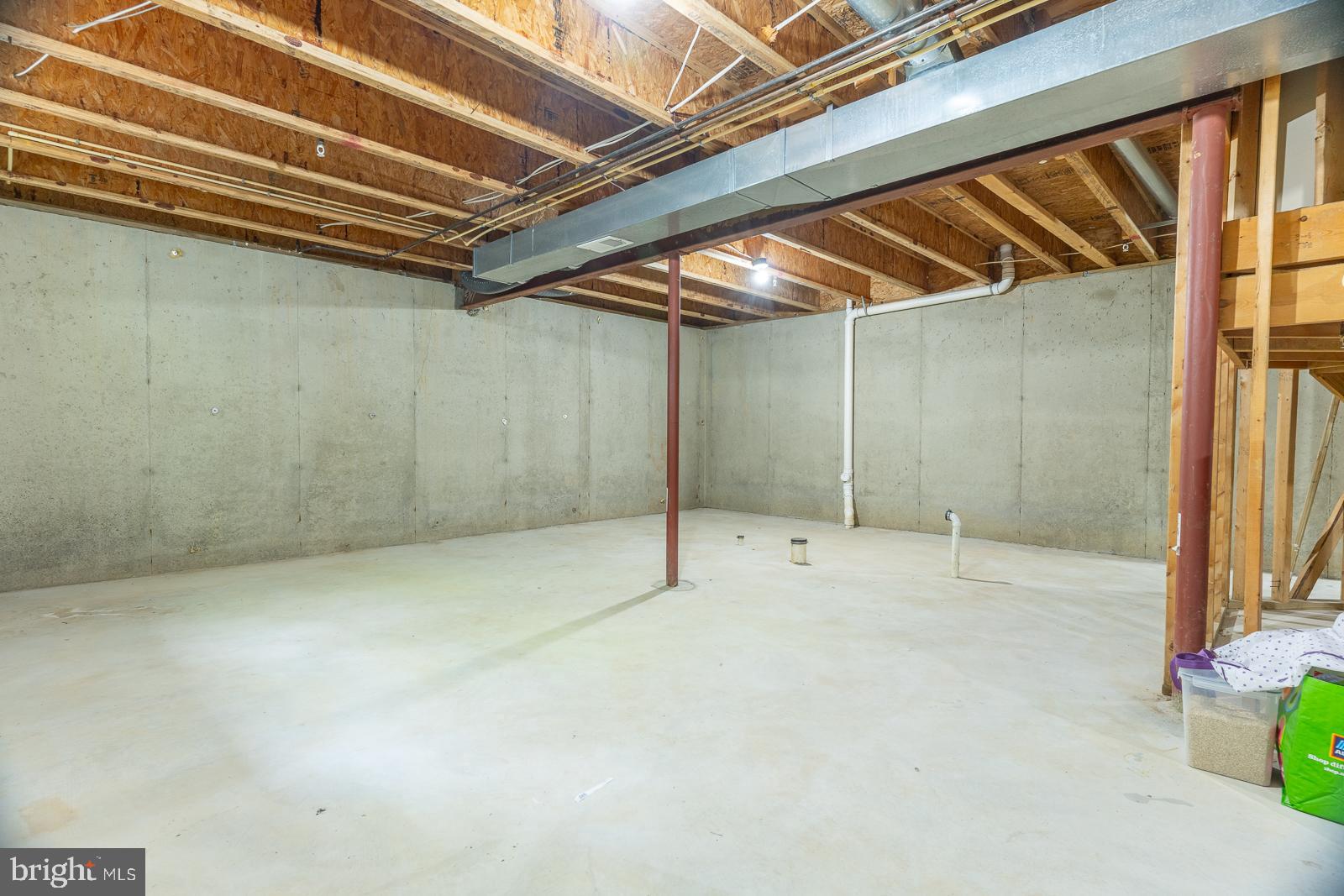 FOX RUN ESTATES - Residential