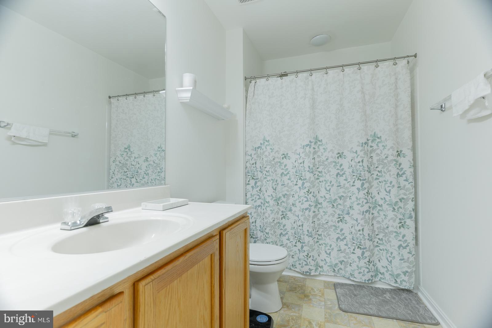 FOX RUN ESTATES - Residential