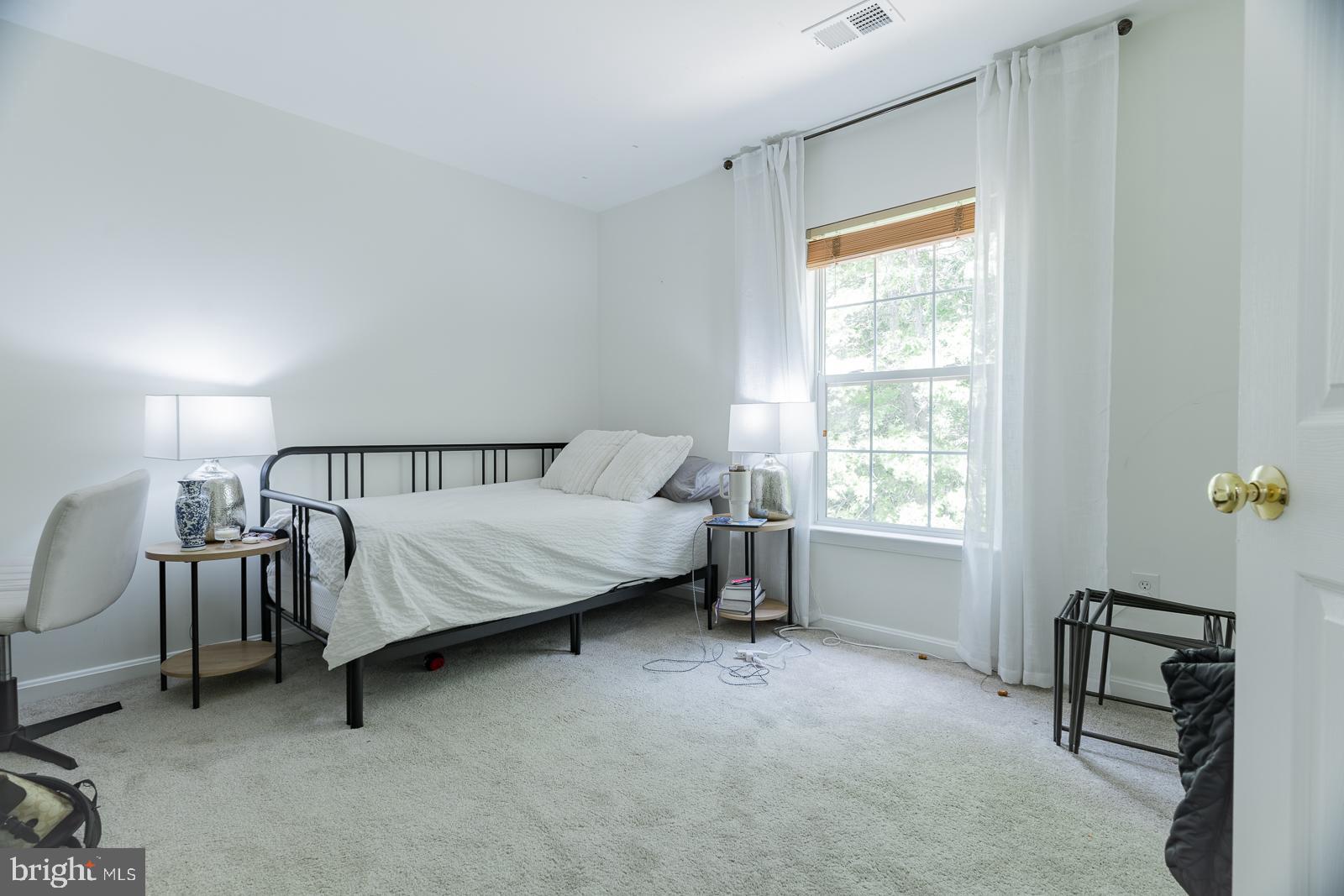 FOX RUN ESTATES - Residential