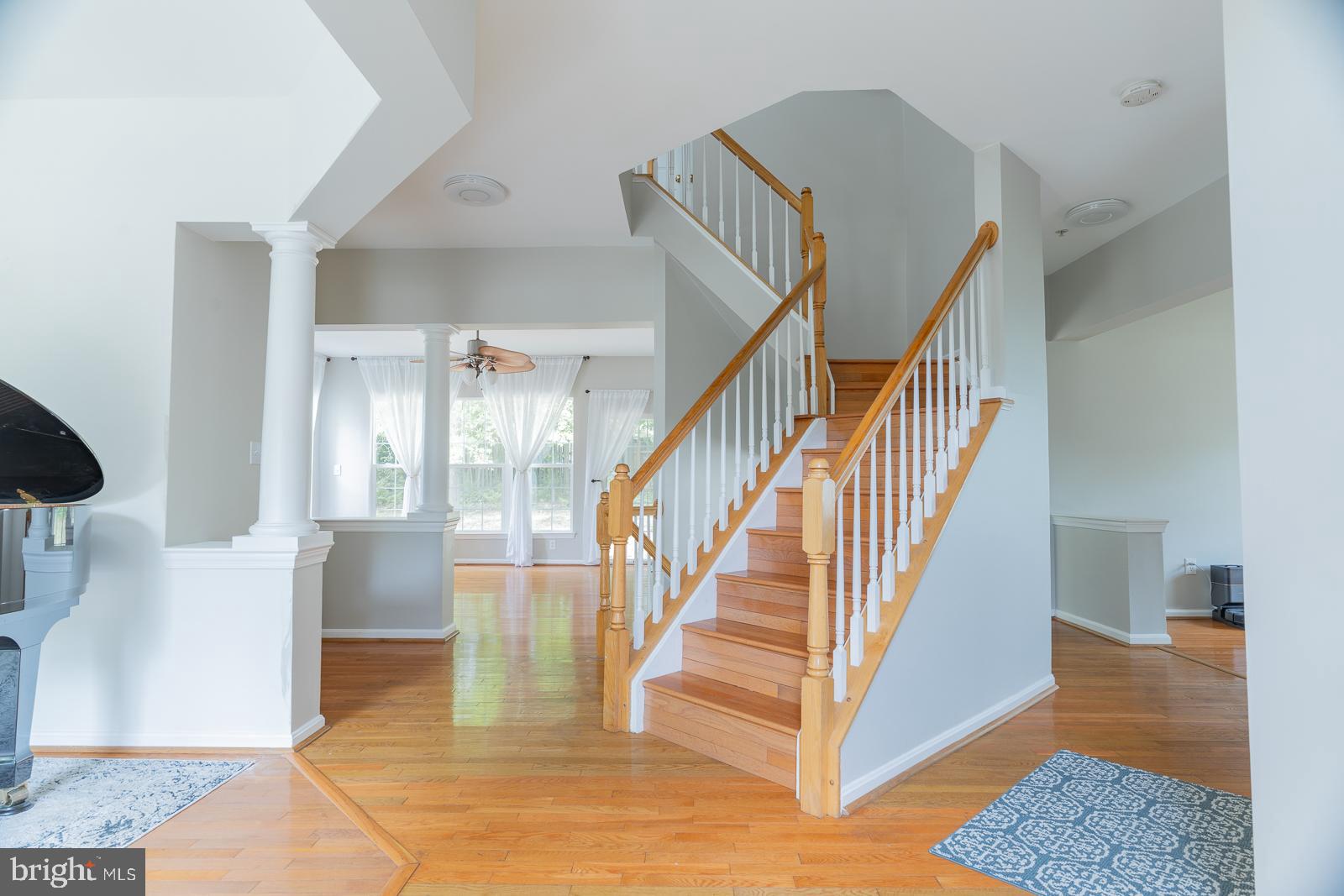 FOX RUN ESTATES - Residential