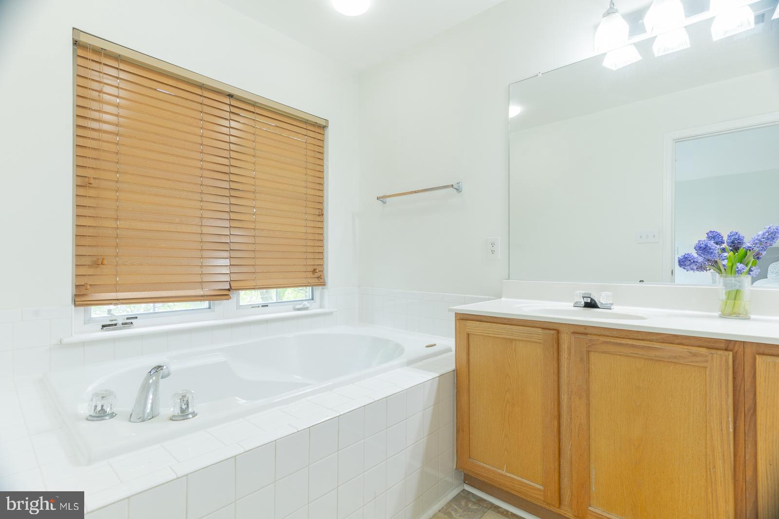 FOX RUN ESTATES - Residential