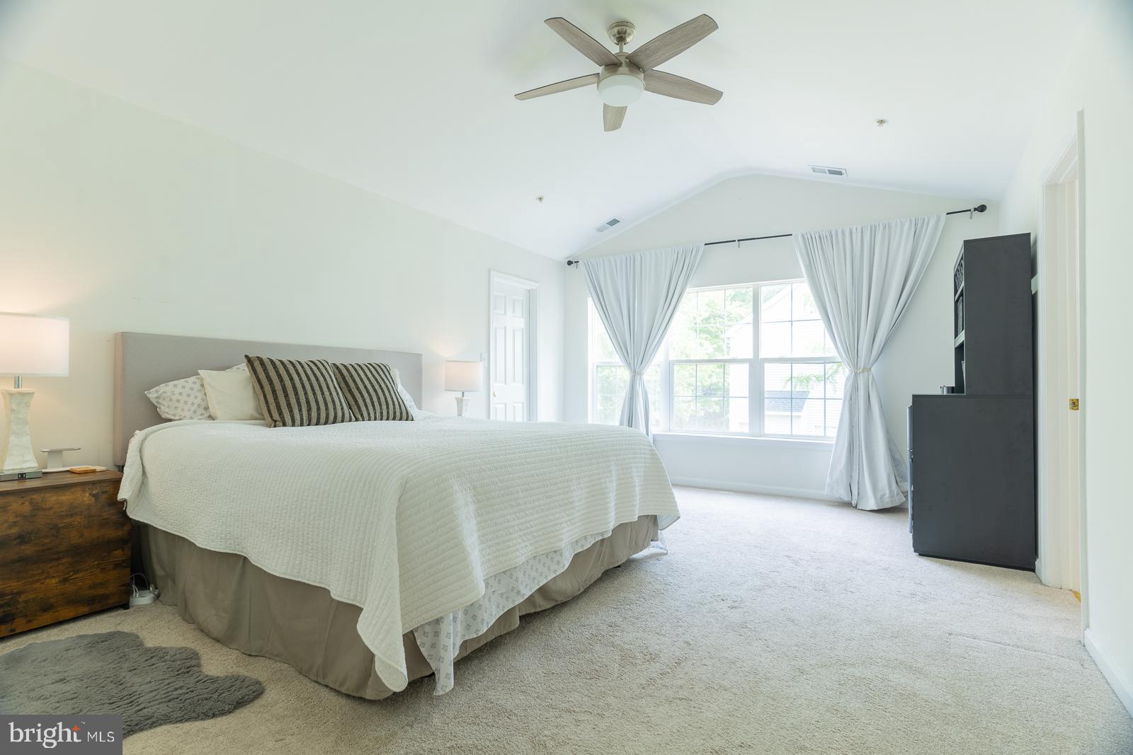 FOX RUN ESTATES - Residential