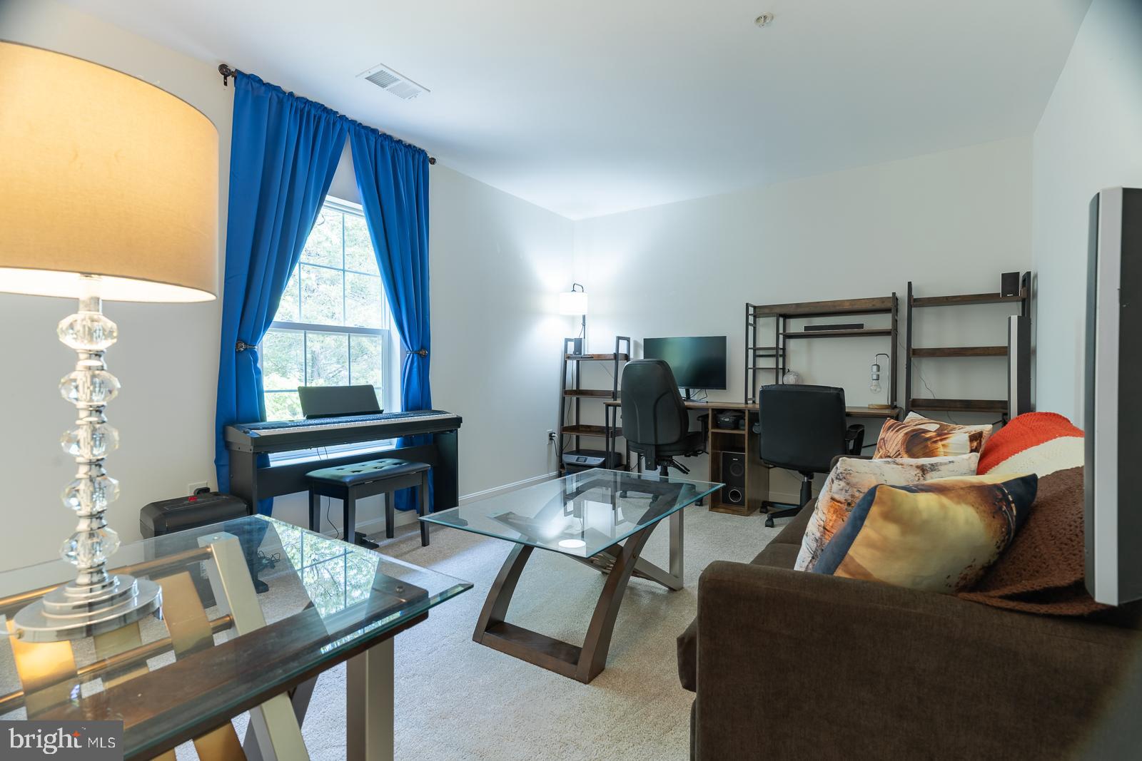 FOX RUN ESTATES - Residential