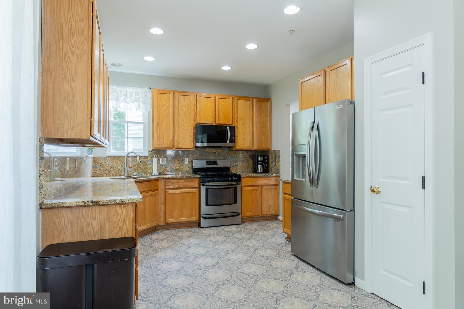 FOX RUN ESTATES - Residential