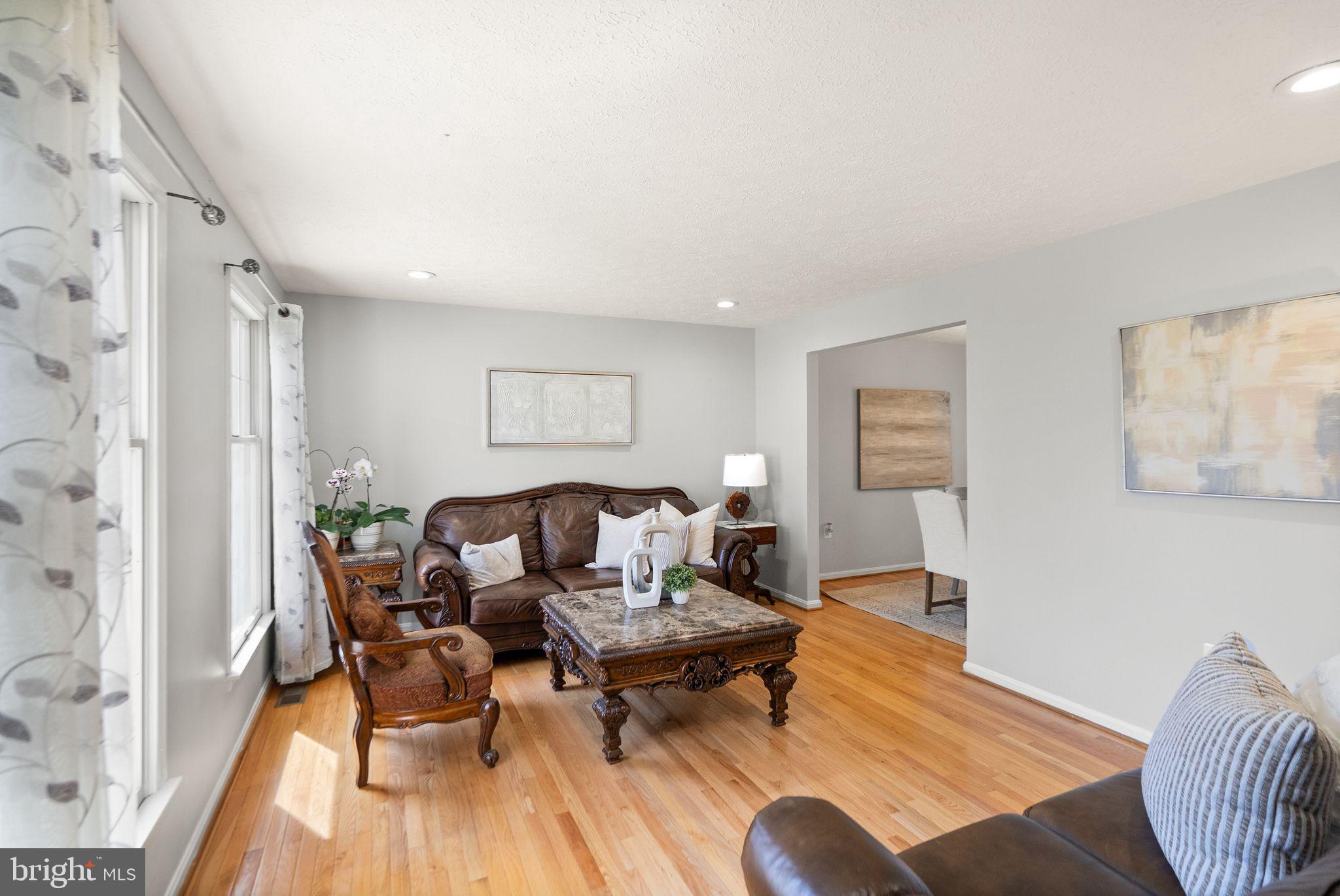 BARKER HILL - Residential