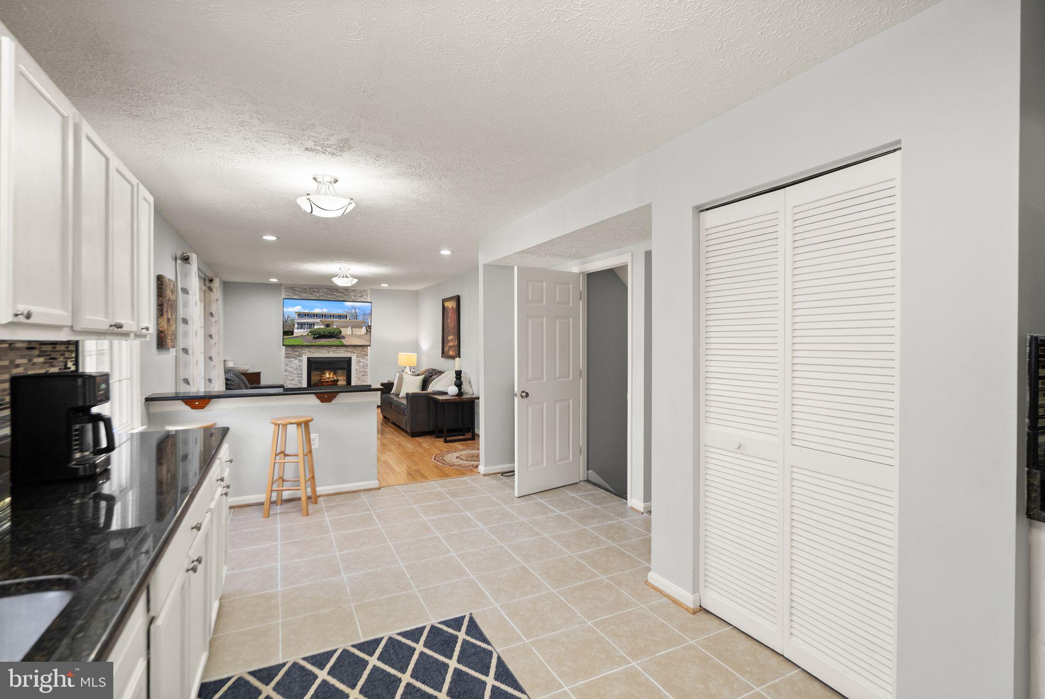 BARKER HILL - Residential