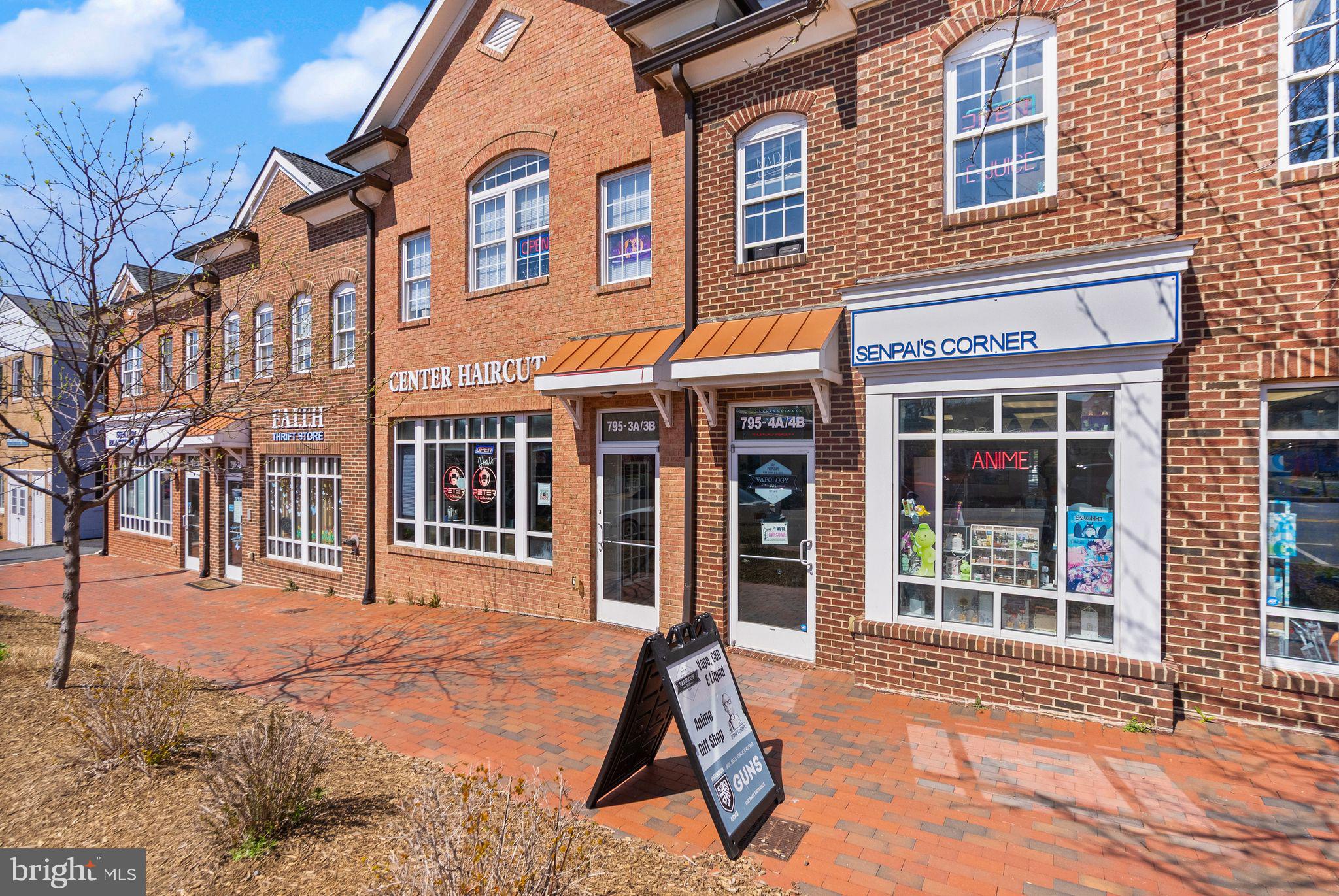 BARKER HILL - Residential