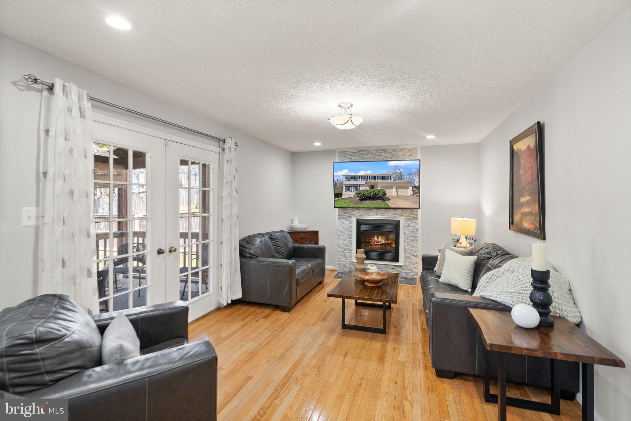 BARKER HILL - Residential