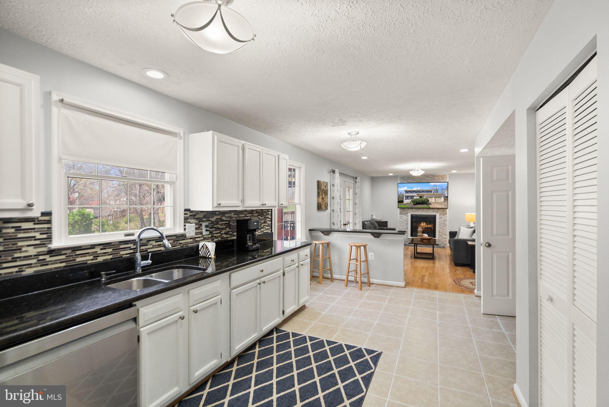 BARKER HILL - Residential