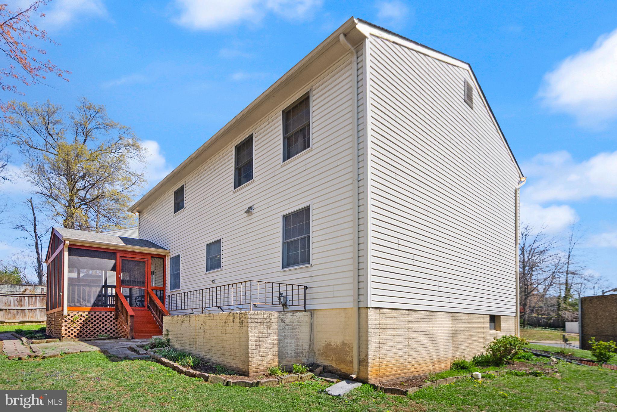 BARKER HILL - Residential