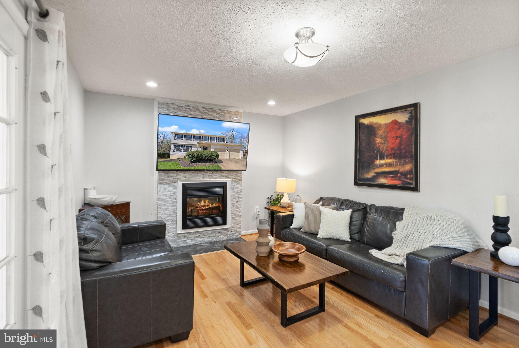 BARKER HILL - Residential