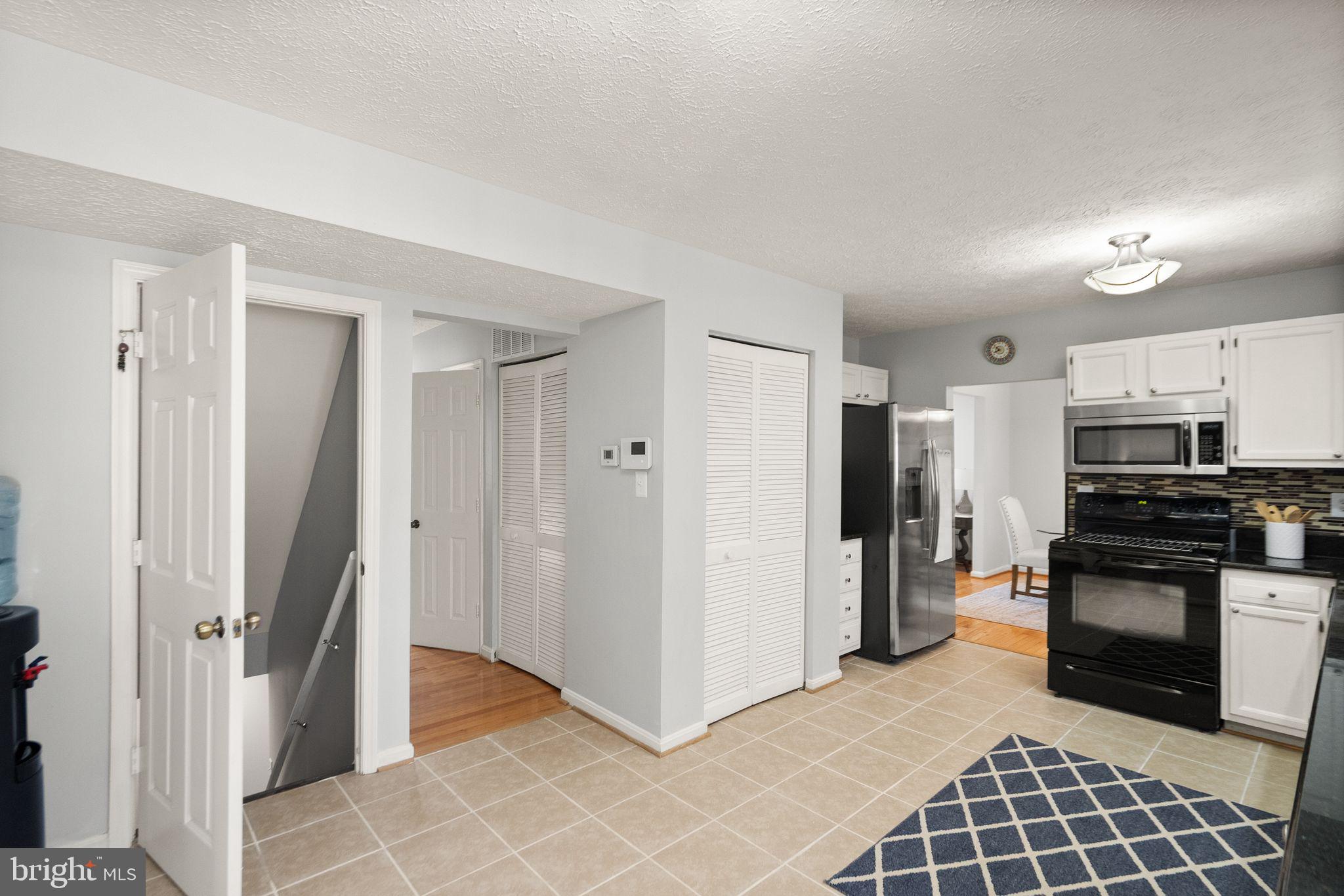 BARKER HILL - Residential