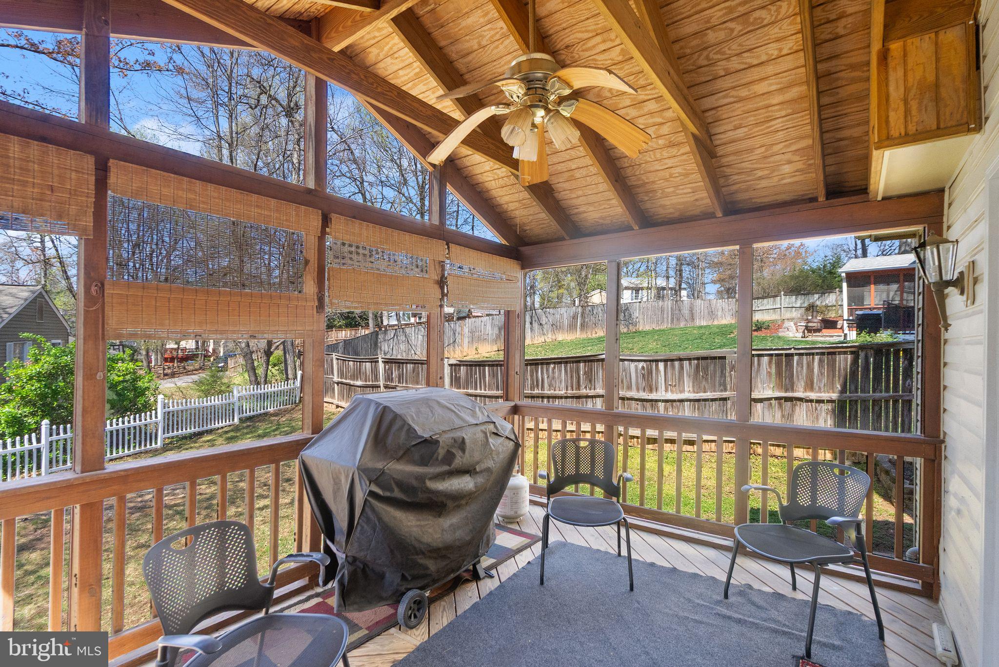 BARKER HILL - Residential