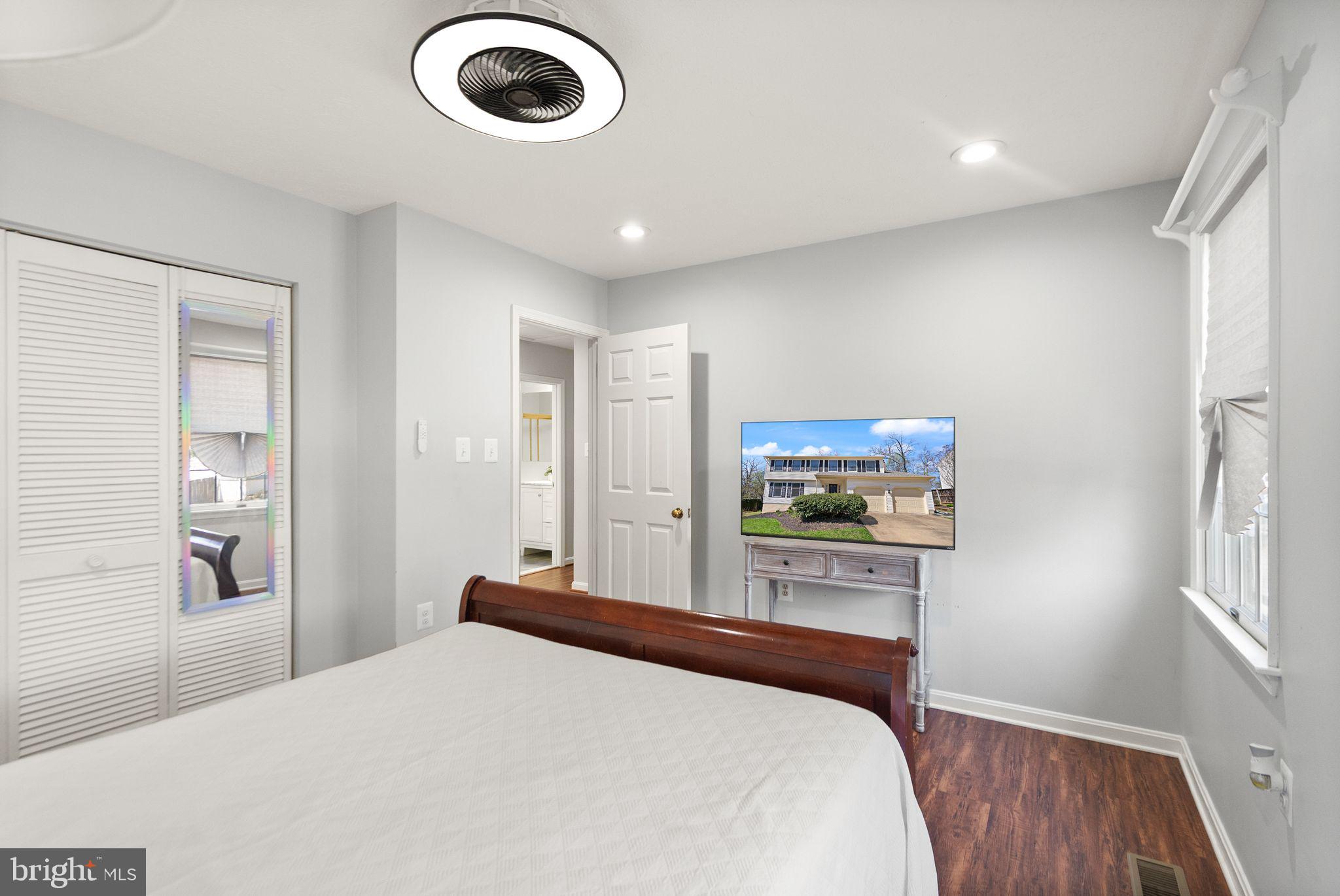 BARKER HILL - Residential