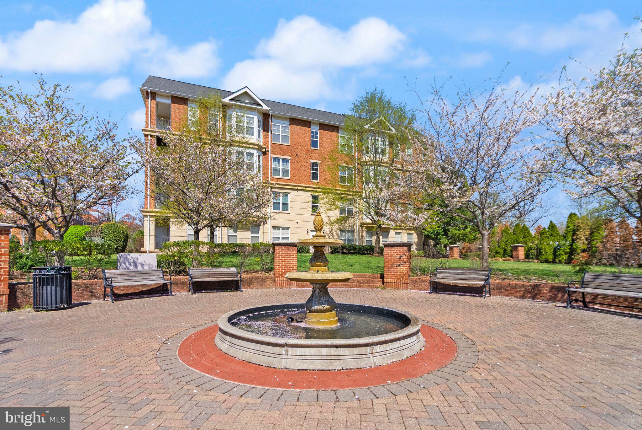 BARKER HILL - Residential