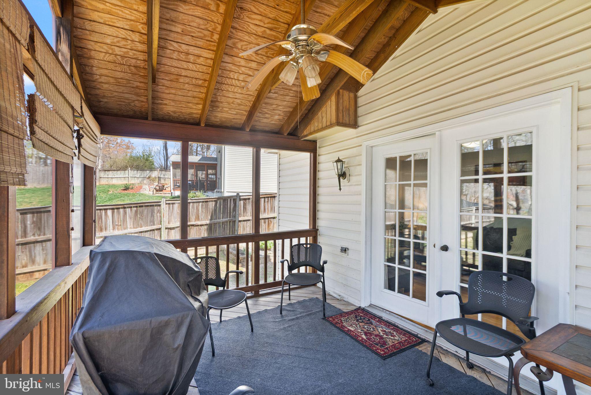 BARKER HILL - Residential