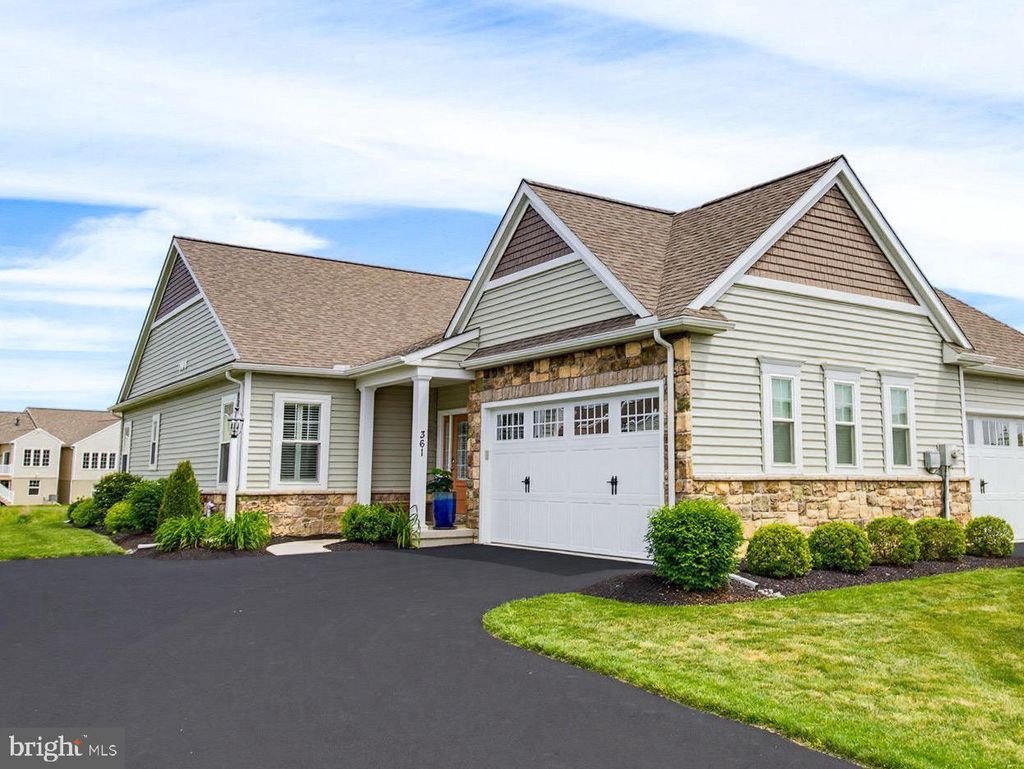 Photo of 361 Meadow Rose Drive, LITITZ, PA 17543 (MLS # PALA2088564)