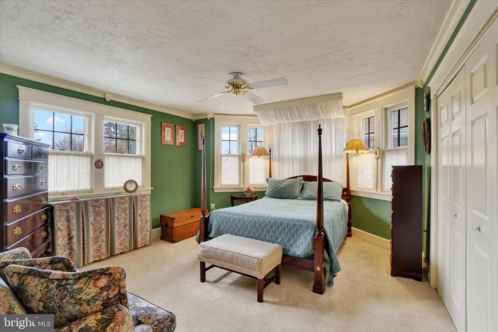 ELMWOOD - Residential