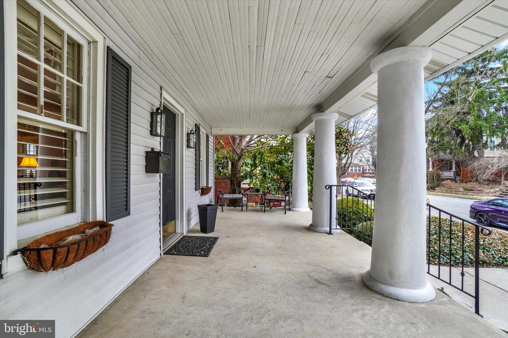 ELMWOOD - Residential