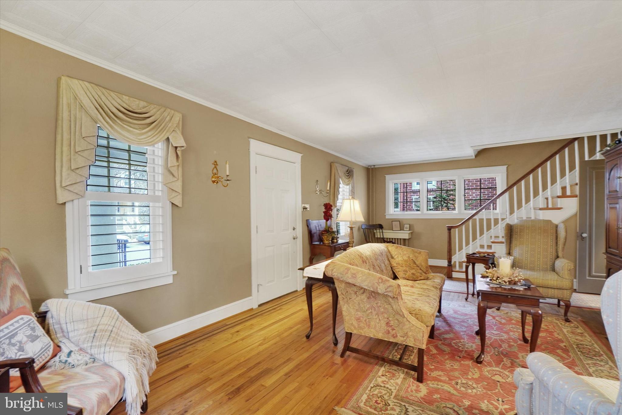 ELMWOOD - Residential