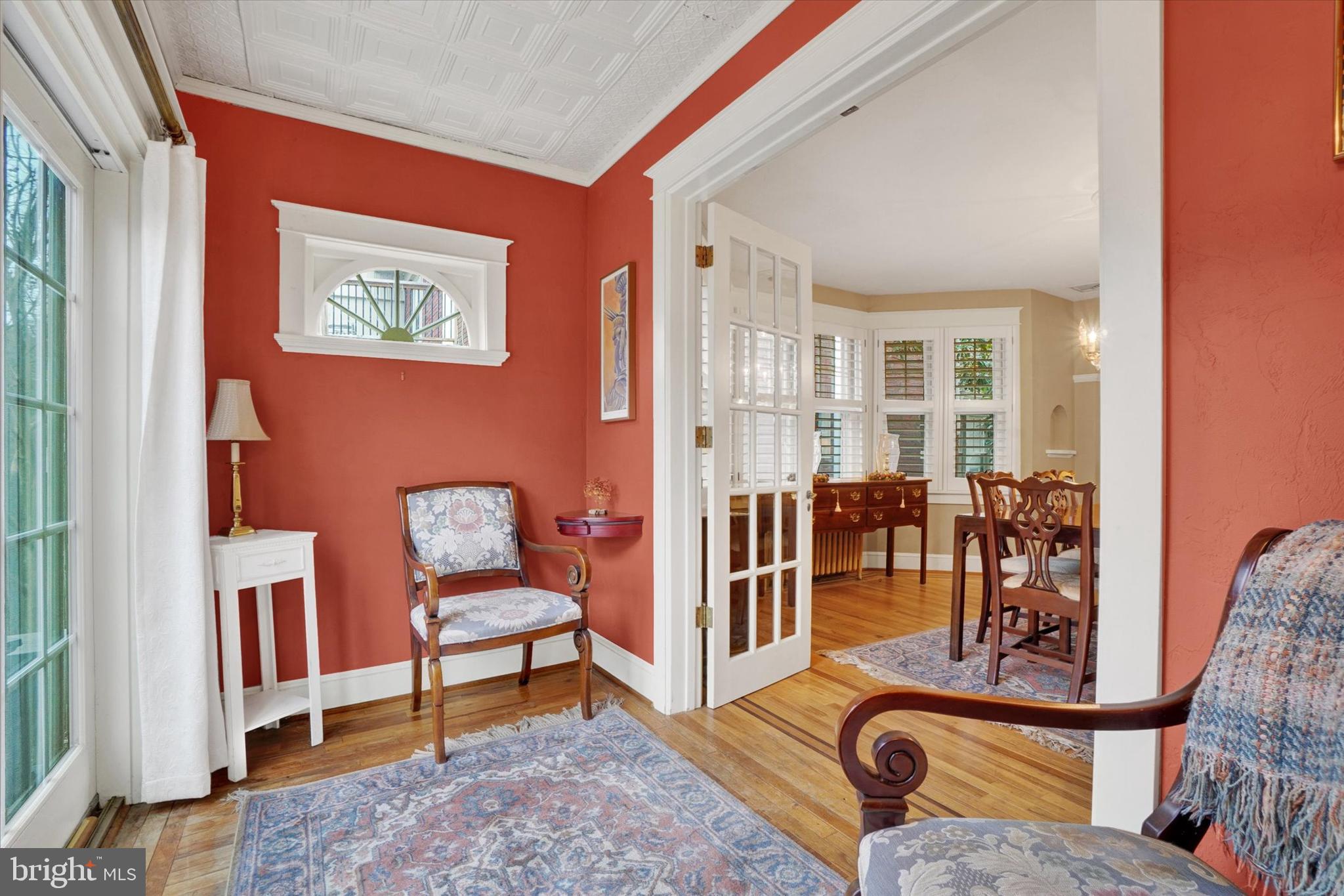 ELMWOOD - Residential