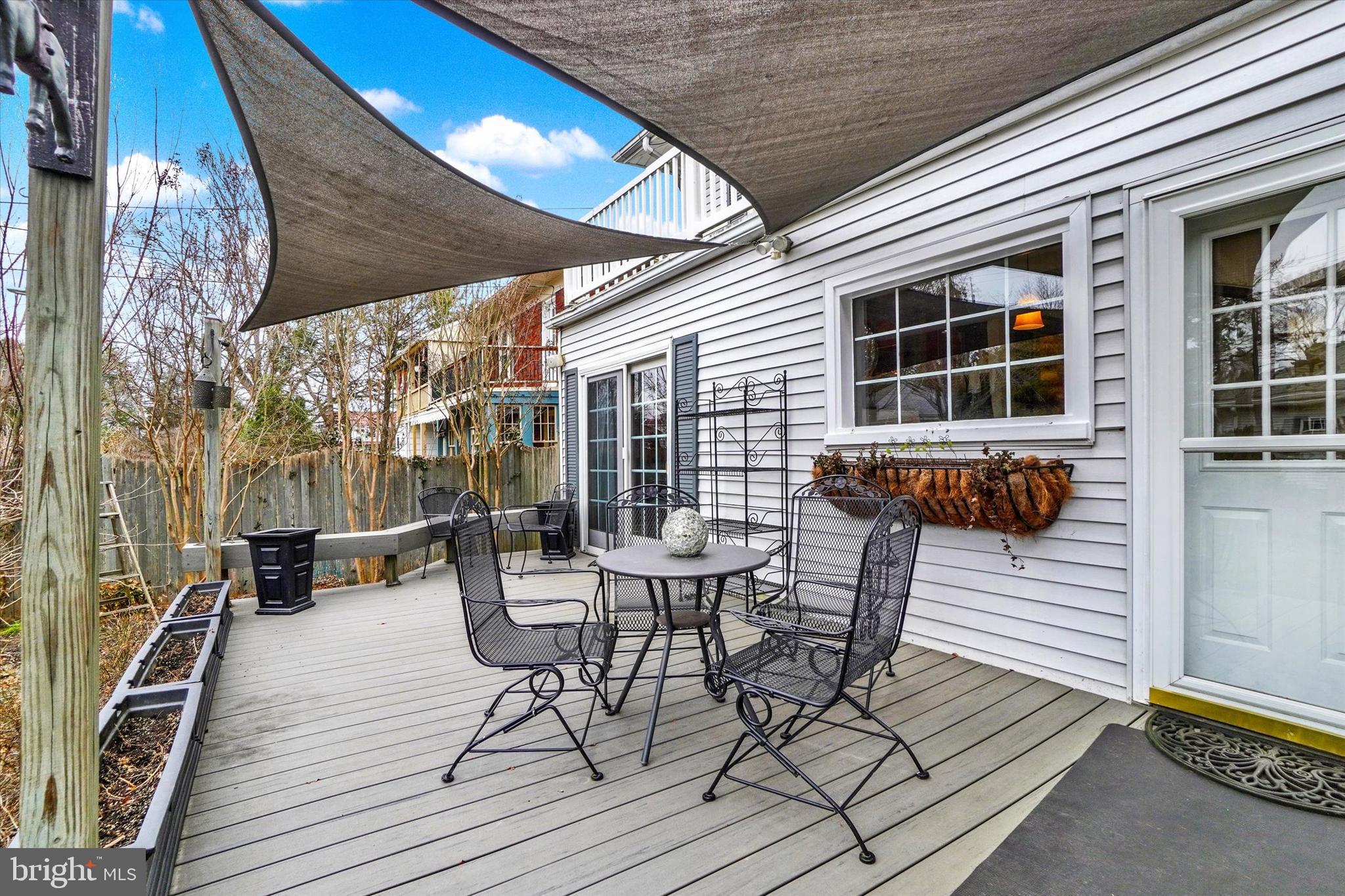 ELMWOOD - Residential