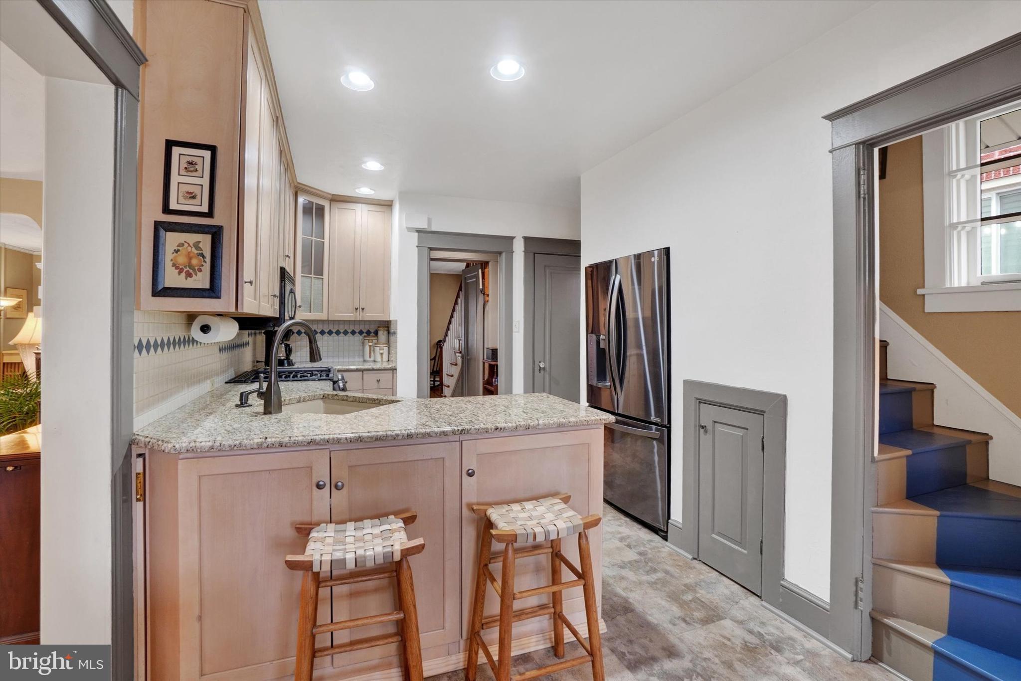 ELMWOOD - Residential