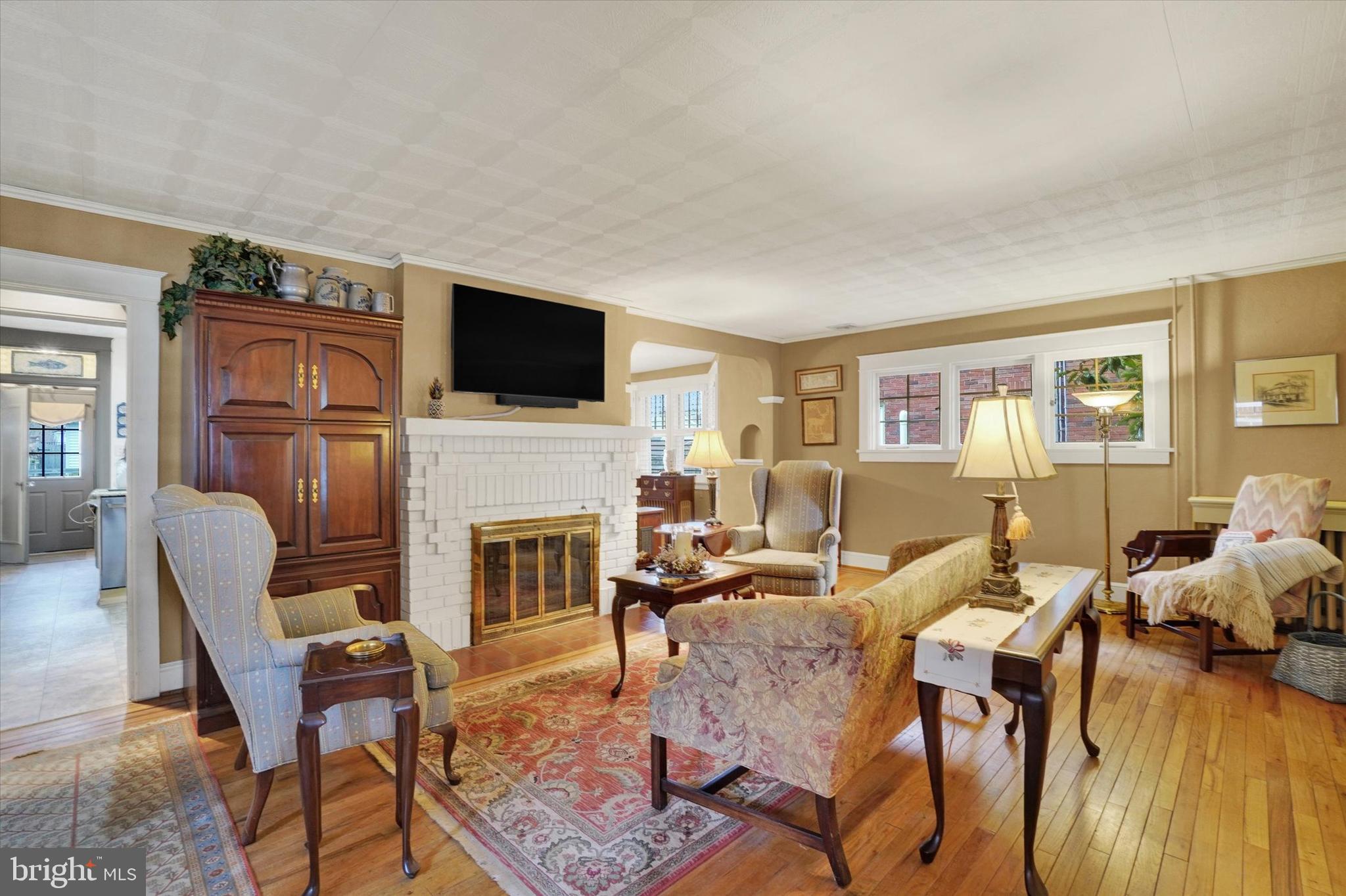 ELMWOOD - Residential