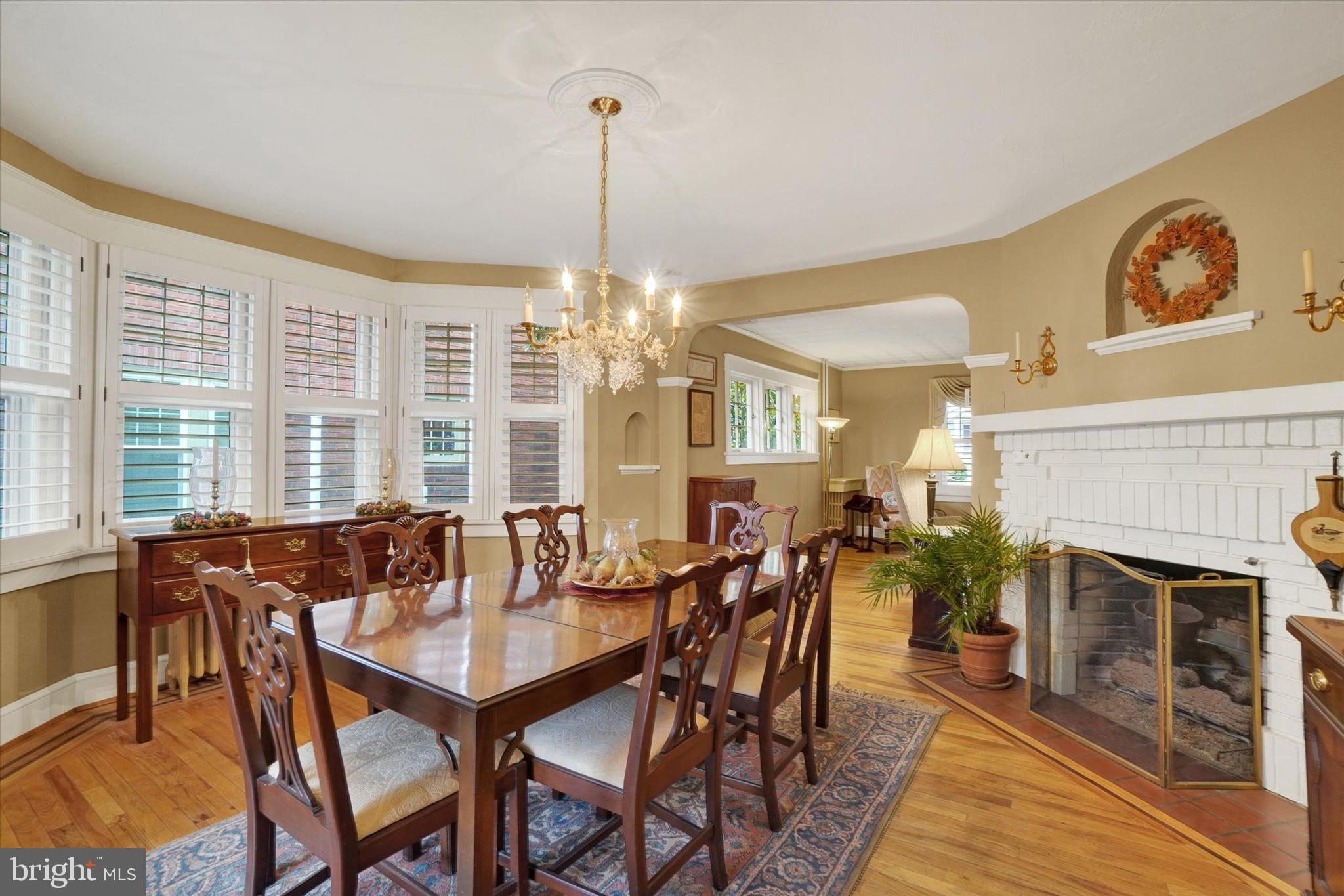 ELMWOOD - Residential