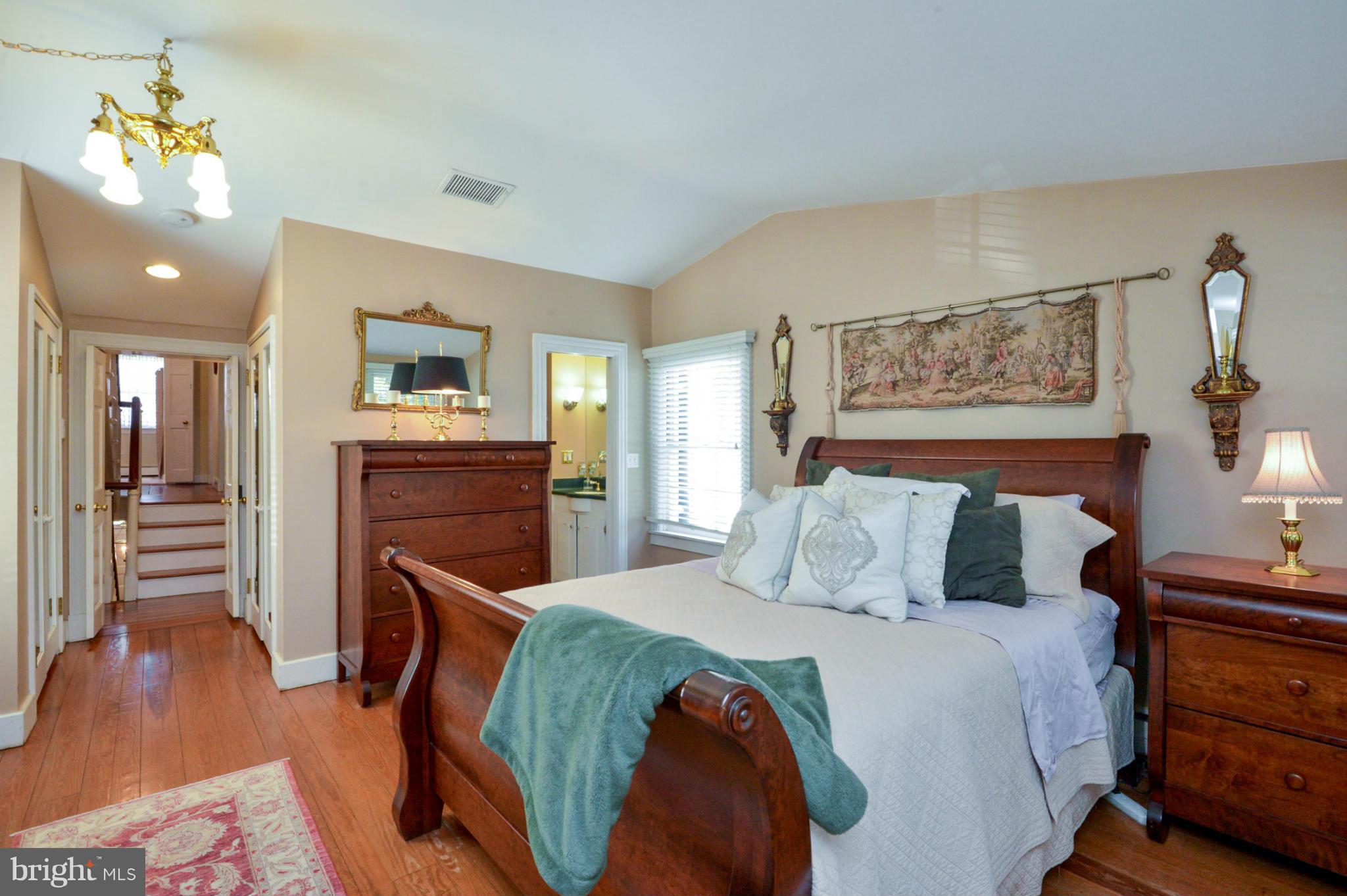 HISTORIC DISTRICT - Residential