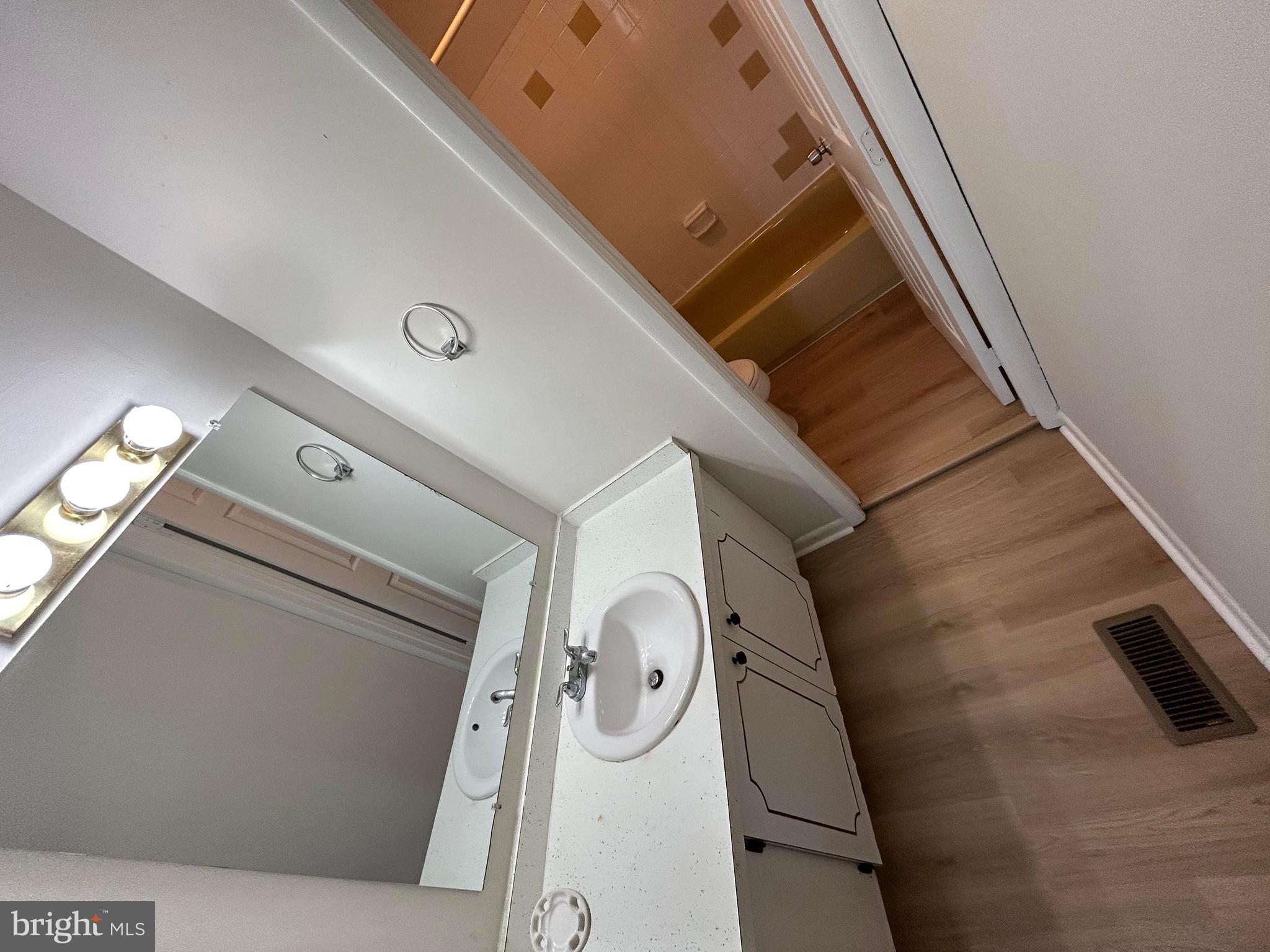 WILLIAMSTOWN - Residential Lease