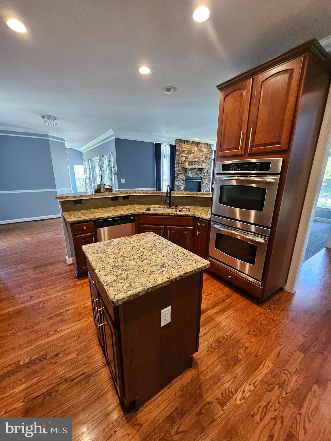 MERIDIAN CROSSING - Residential