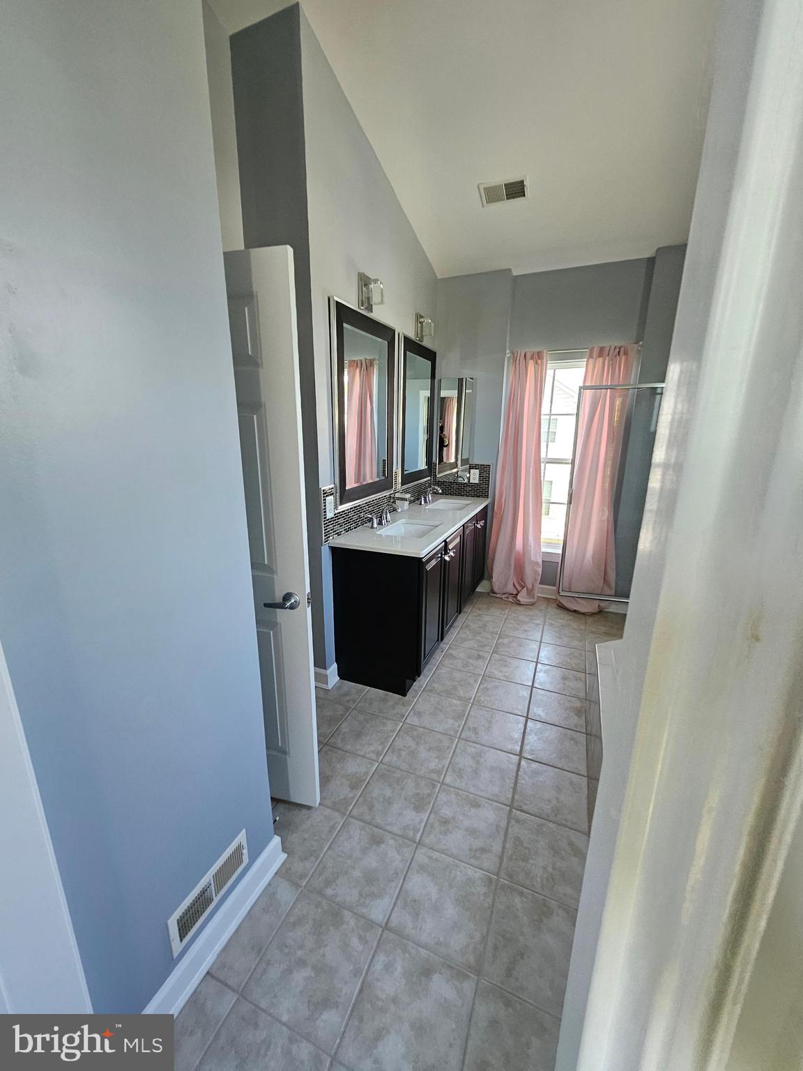 MERIDIAN CROSSING - Residential