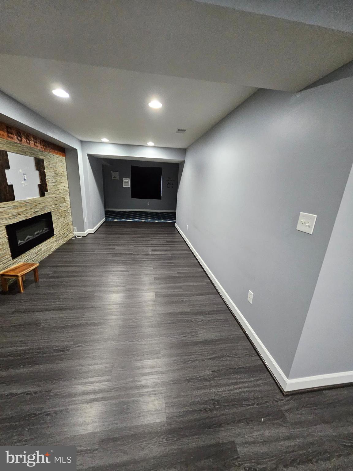 MERIDIAN CROSSING - Residential