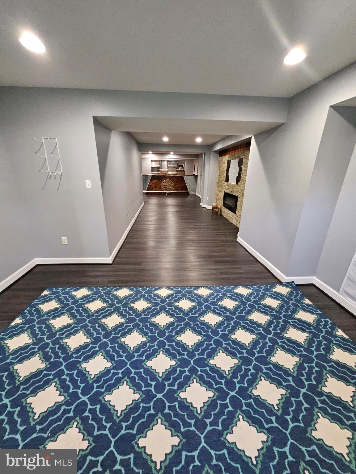 MERIDIAN CROSSING - Residential