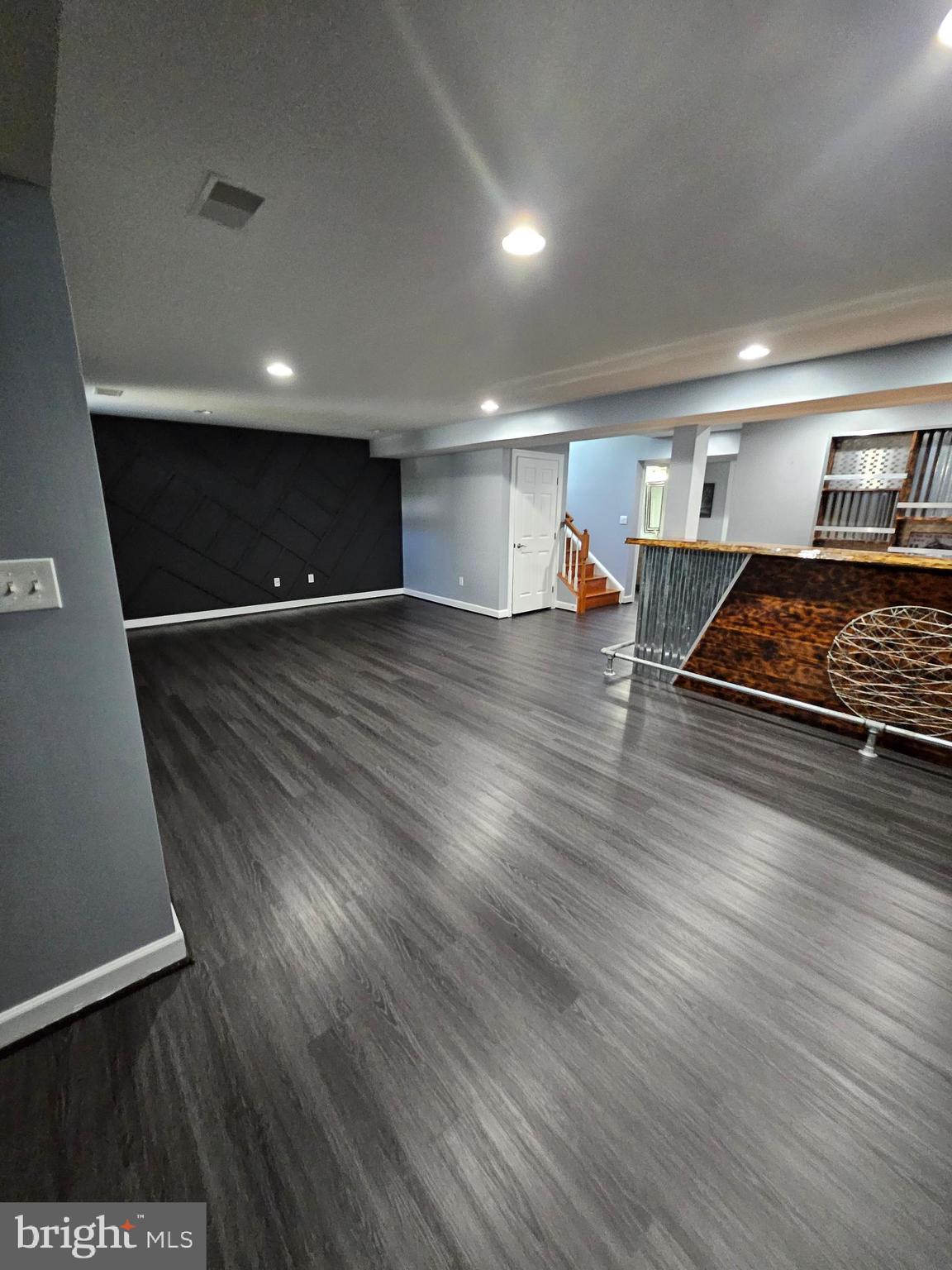 MERIDIAN CROSSING - Residential