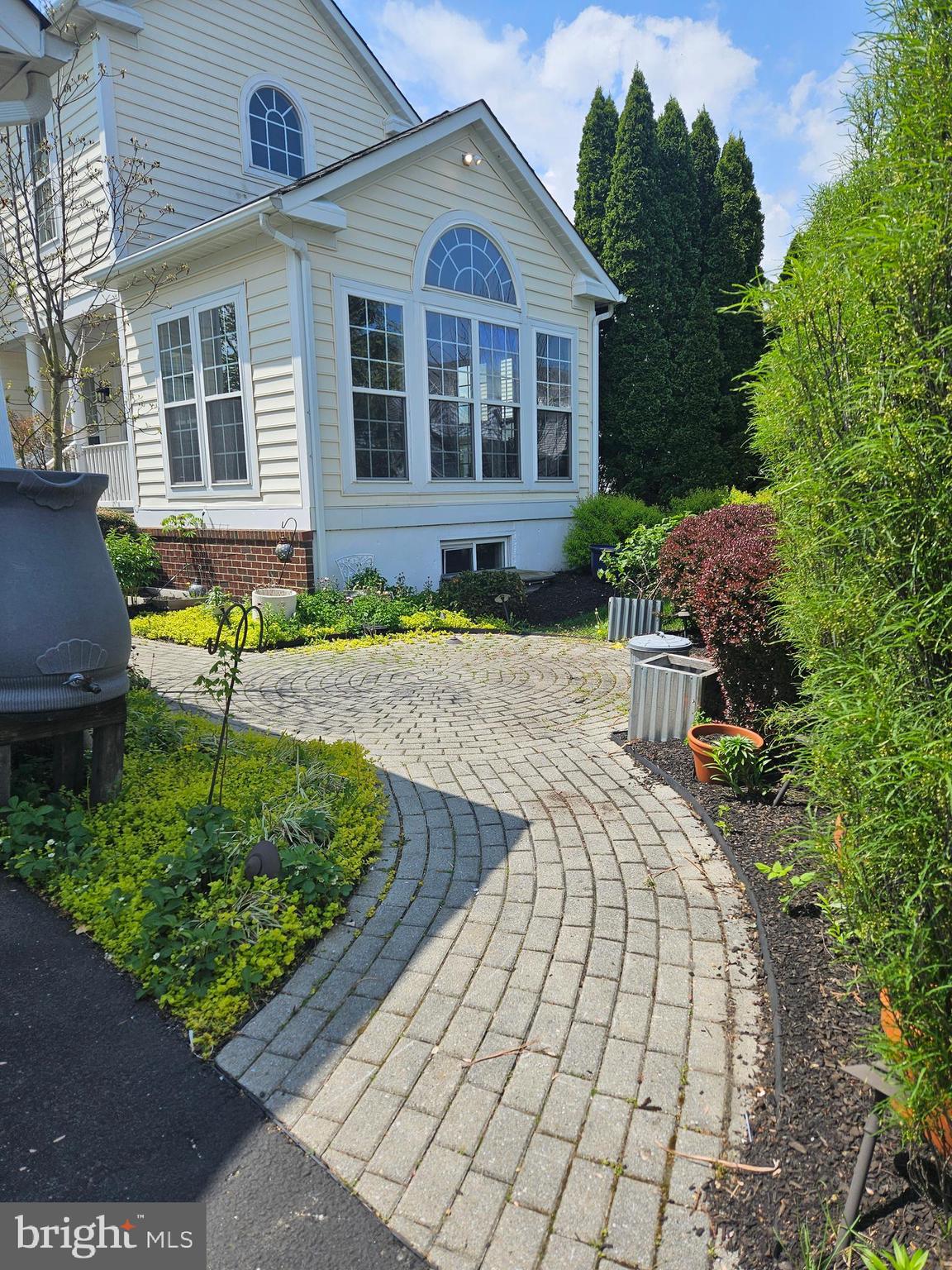 MERIDIAN CROSSING - Residential