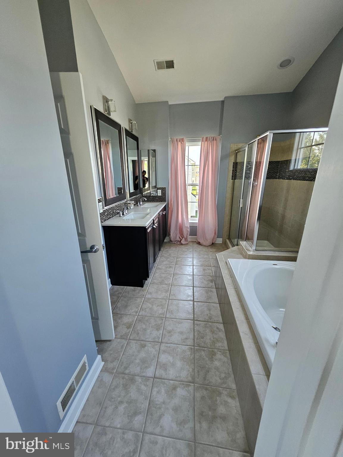 MERIDIAN CROSSING - Residential